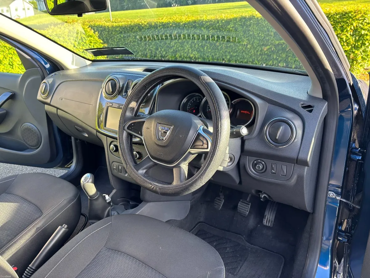 Dacia Sandero 2019 Signature SCE 75 PH2 - Image 3