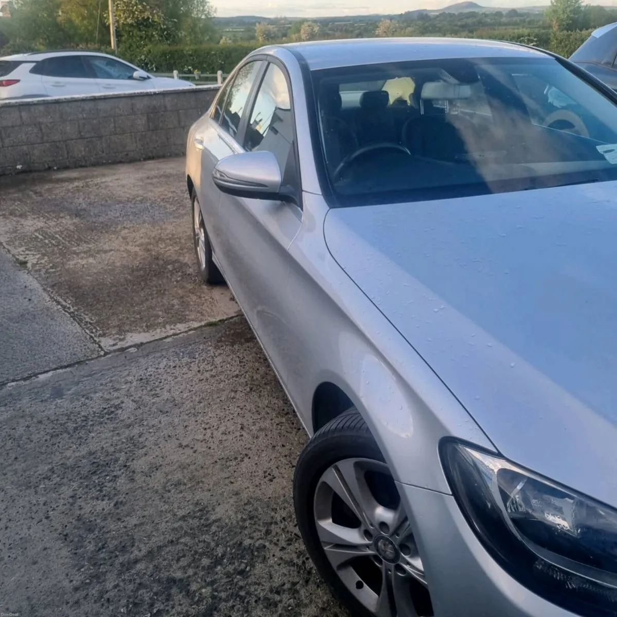 Car - Image 3