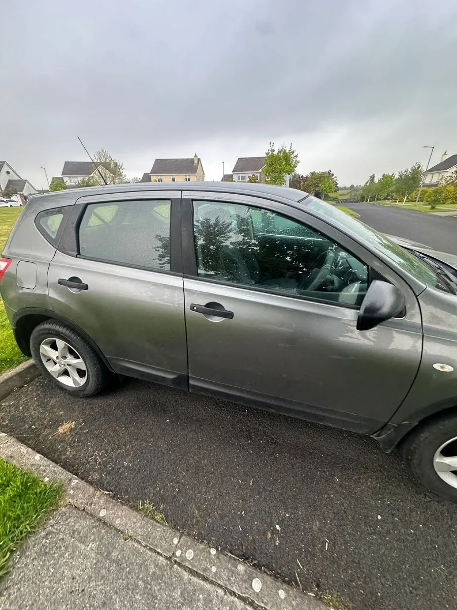 Nissan Qashqai 2011 - Image 4