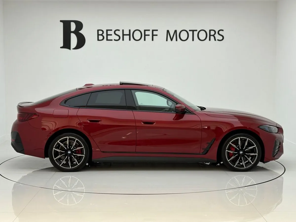 BMW i4 40 M-SPORT PRO=SUNROOF//RARE COLOUR//242 RE - Image 4