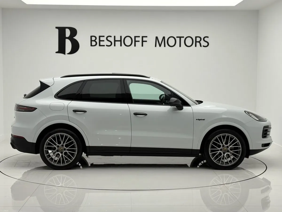 Porsche Cayenne E-HYBRID=HUGE SPEC//1 OWNER//222 R - Image 4