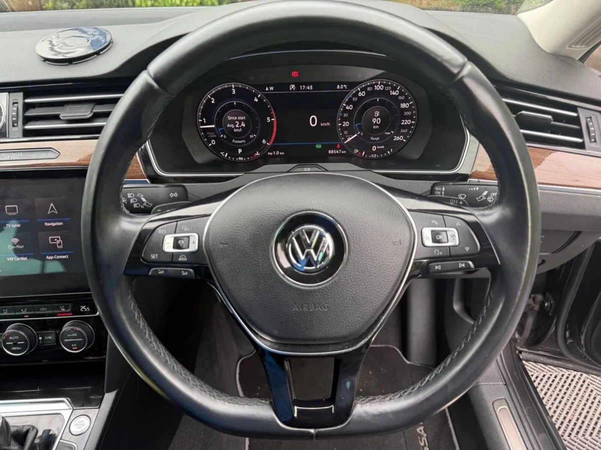 Volkswagen Passat HIGHLINE 2.0 TDI AUTO // LEATHER - Image 4