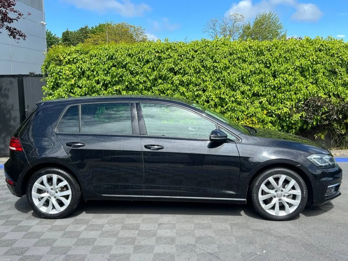 Volkswagen Golf HIGHLINE 1.4 TSI AUTO // APPLE CAR - Image 2