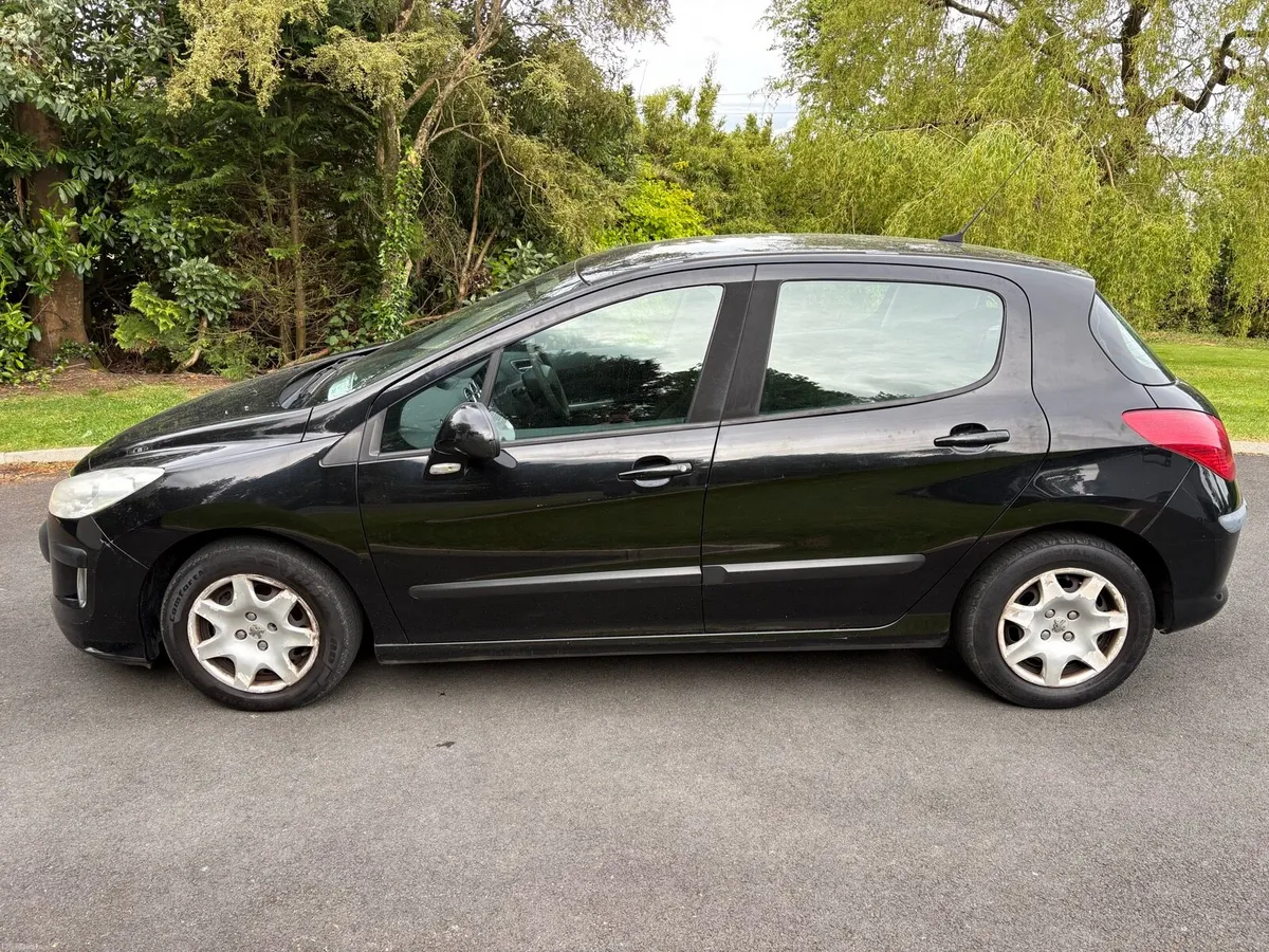 2010 Peugeot 308 1.6 diesel - Image 2