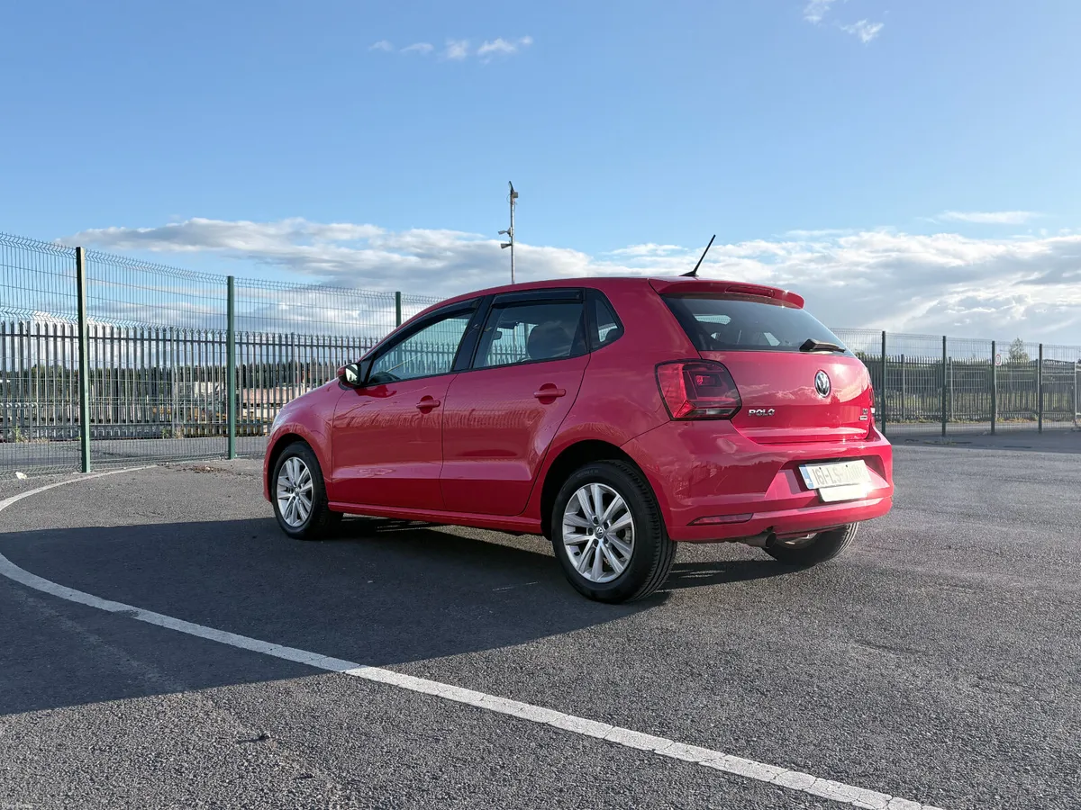 2016 Volkswagen Polo Automatic Comfortline - Image 4