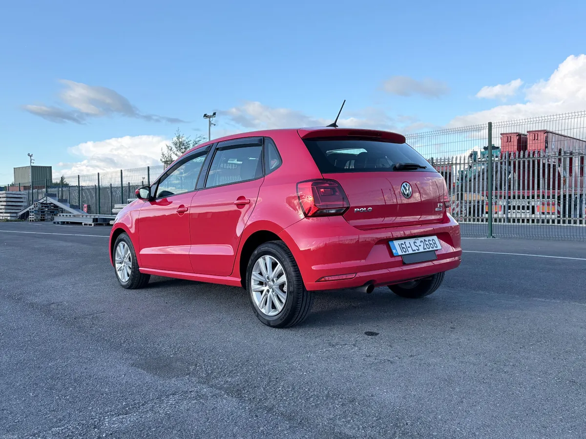 2016 Volkswagen Polo Automatic Comfortline - Image 5