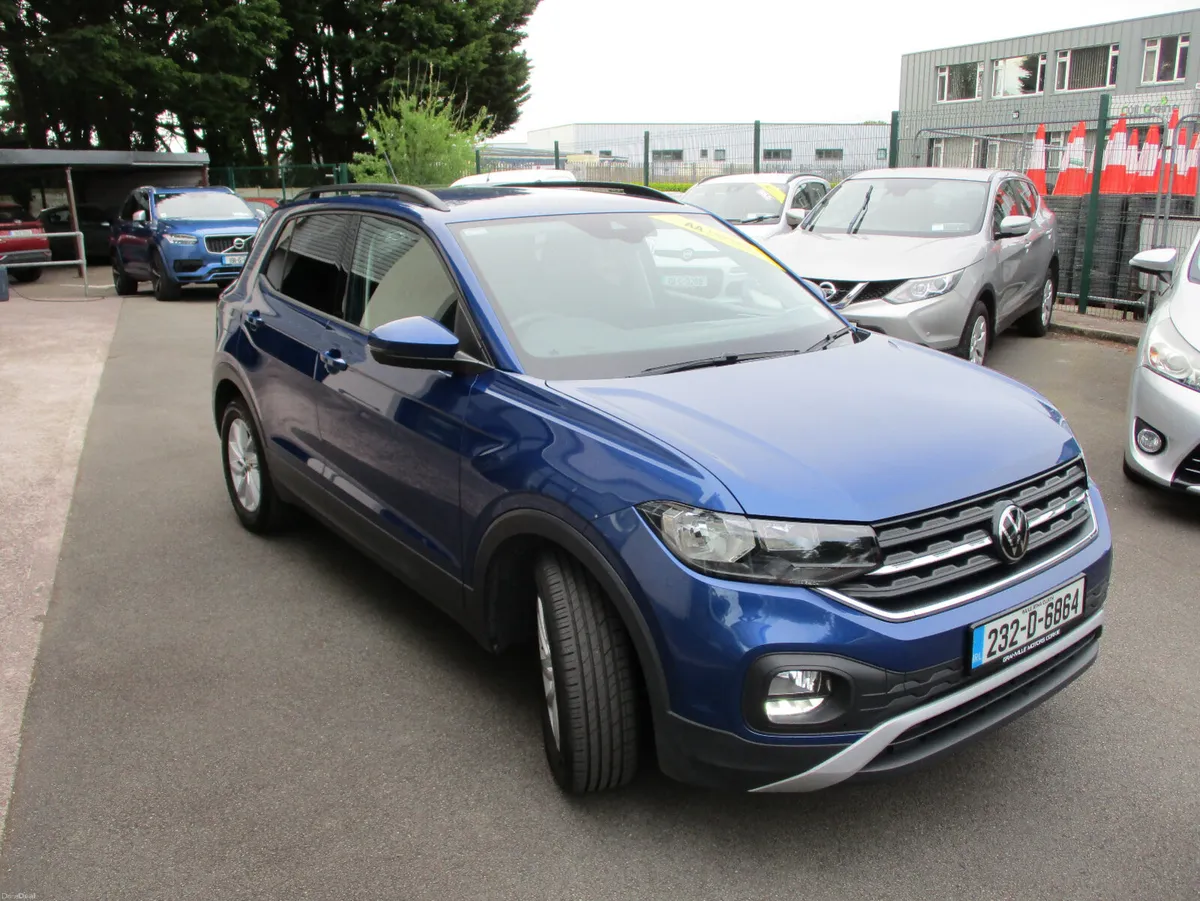 Volkswagen T-Cross 1.0TSI LIFE  2023 - Image 3
