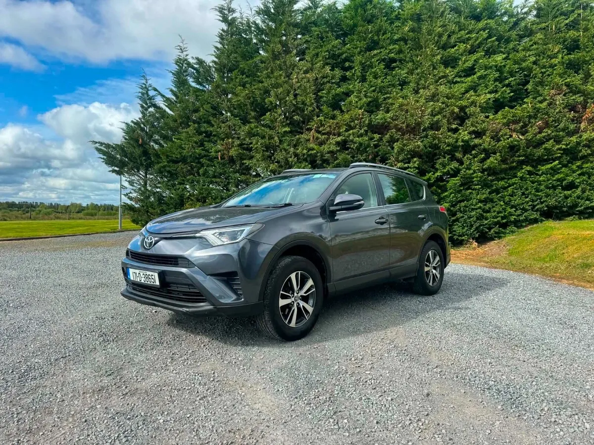 2017 Toyota RAV4 – 2.0 Diesel - Image 3