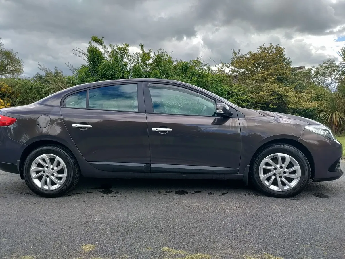 Renault fluence Nct 26/02/27 - Image 2