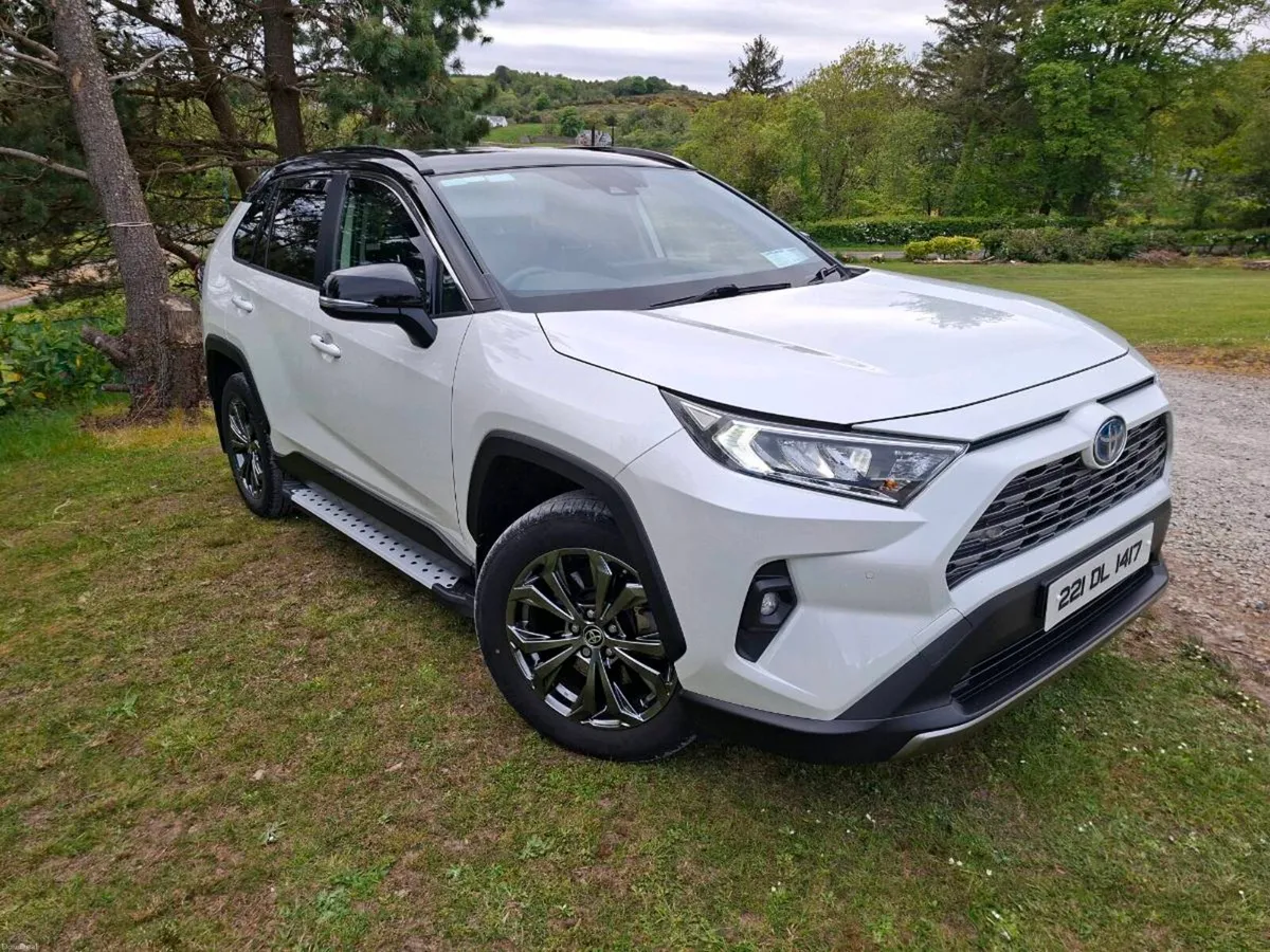 2022 Toyota Rav4 2.5 Hybrid Immaculate Condition - Image 4