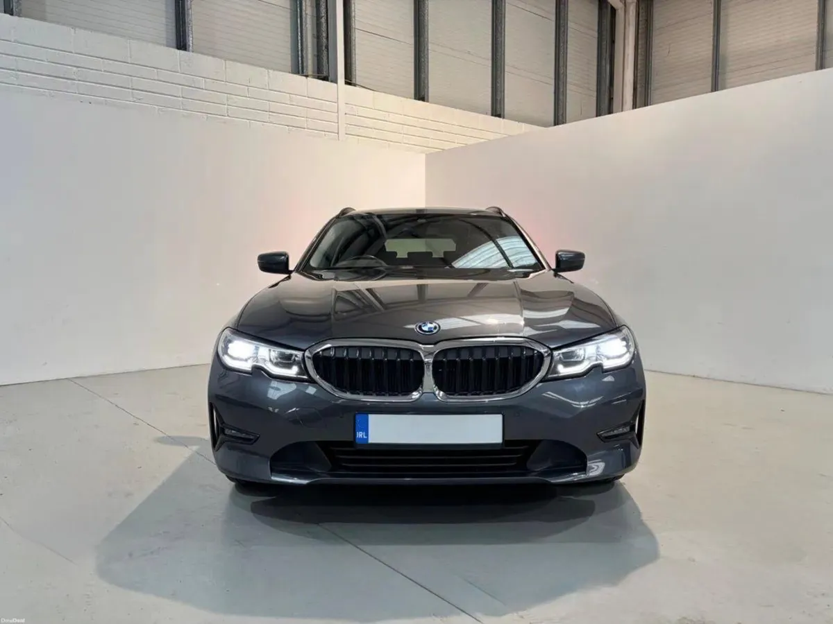 BMW 3 Series 330e Pro - Image 2
