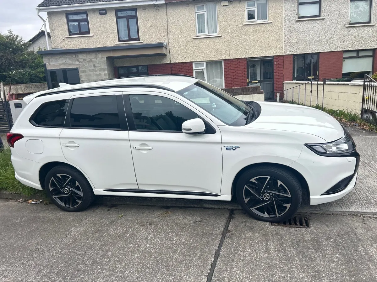Mitsubishi Outlander 2020 - Image 4