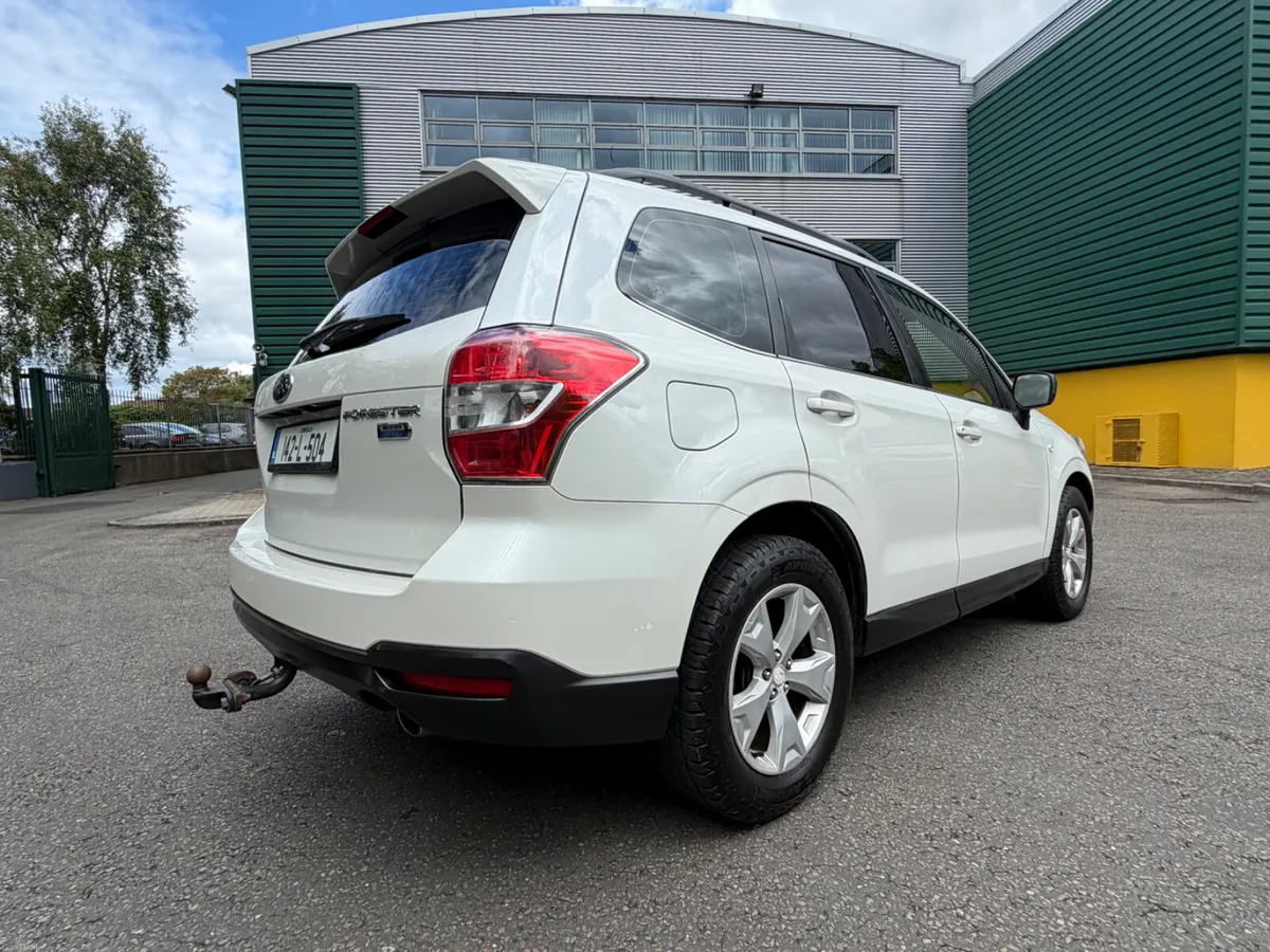 Subaru Forester 2.0 D All Wheel Drive - Image 4
