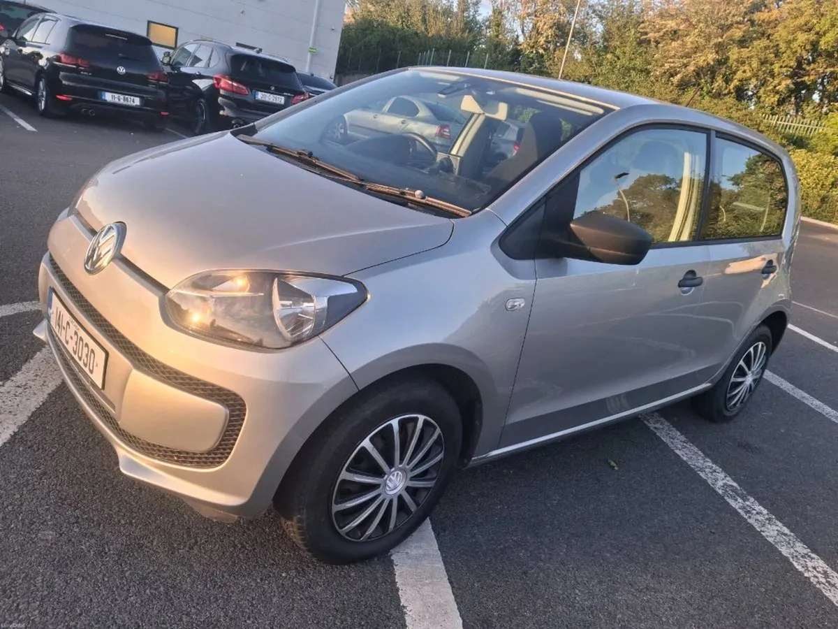 Vw Up 1.0 manual low Km's - Image 3