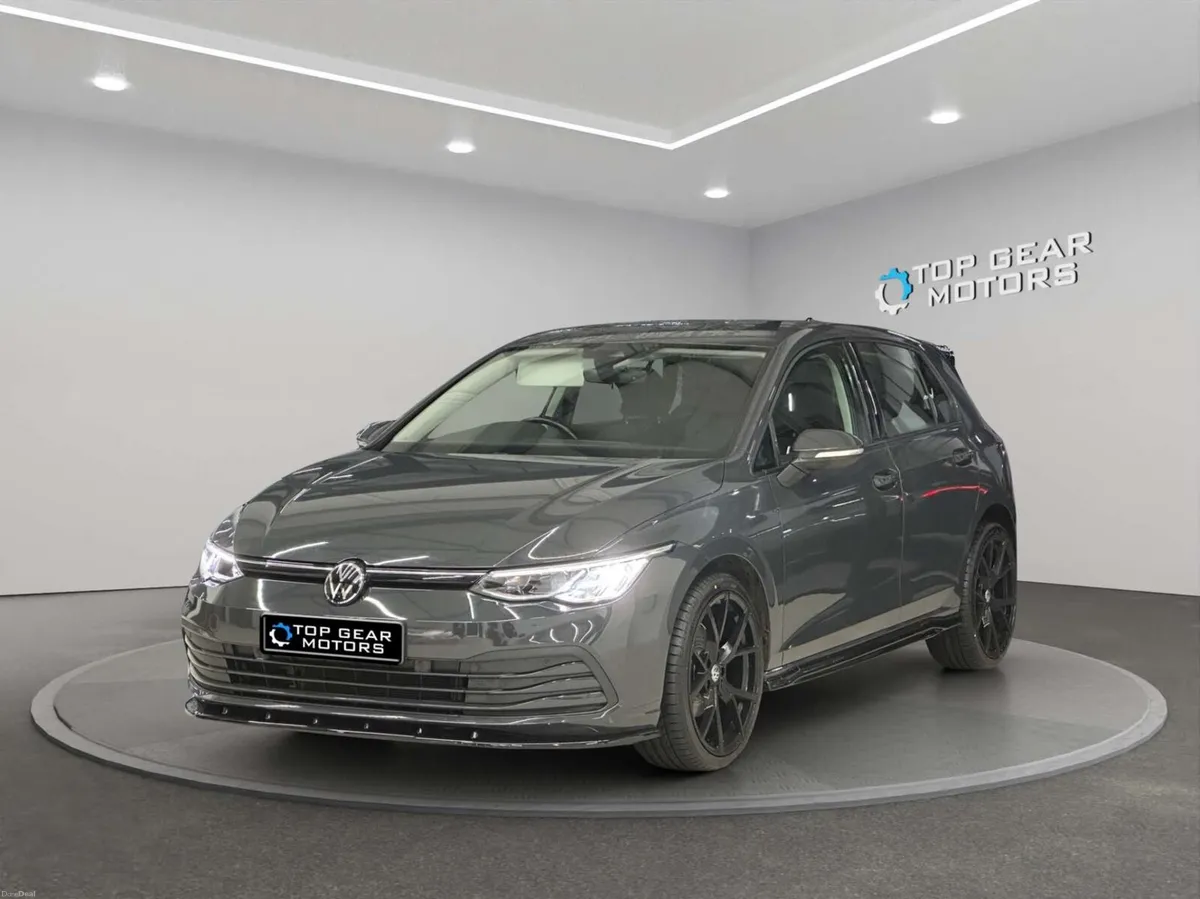 2024 Volkswagen Golf Life 2.0 TDI DSG Automatic - Image 4