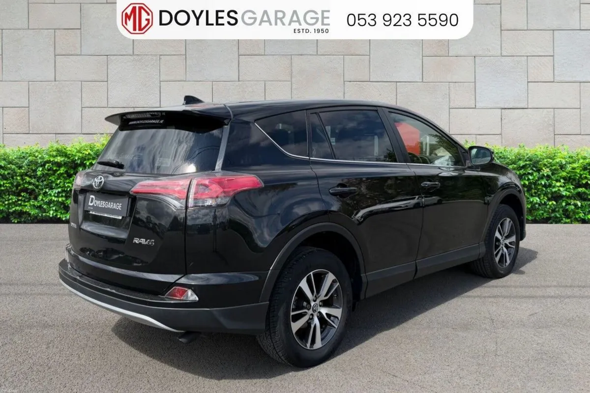 Toyota RAV4 LUNA 2WD 2.0 D-4D - Image 3