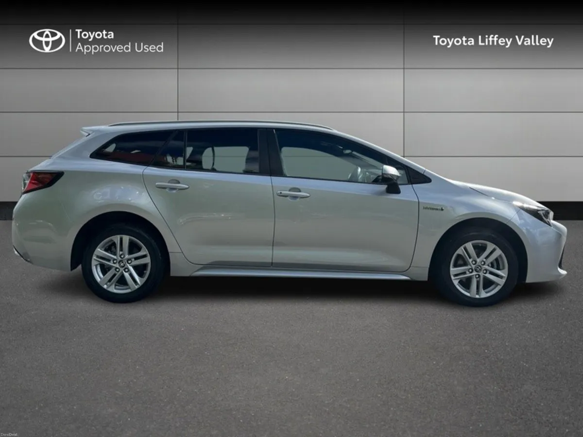 Toyota Corolla COROLLA HYBRID LUNA TOURING SPORT - Image 3
