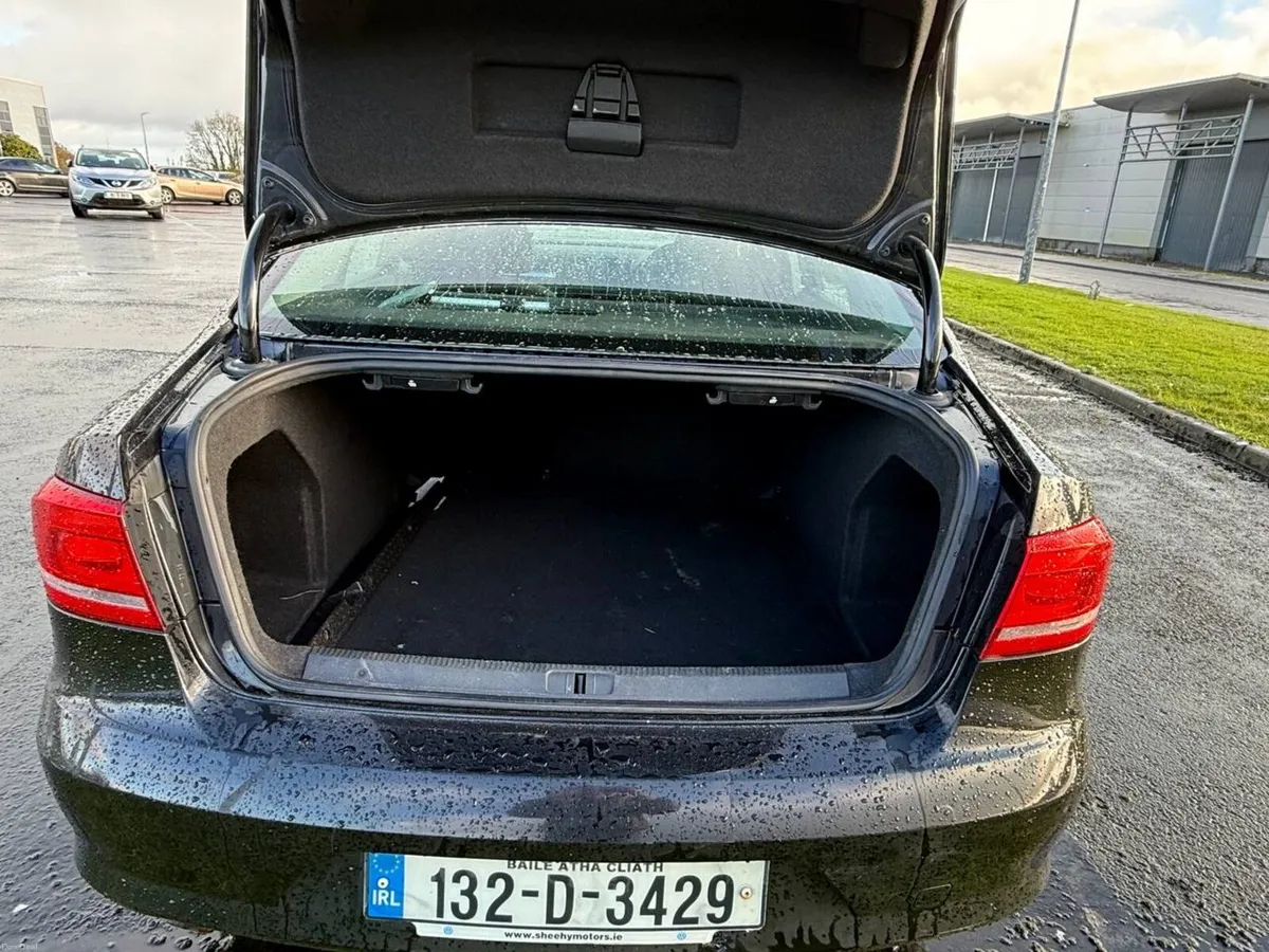 Volkswagen Passat 132 - Image 4