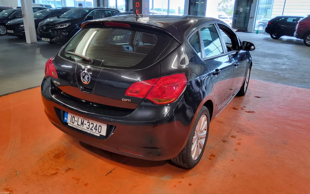 Vauxhall Astra 2010 - Image 4
