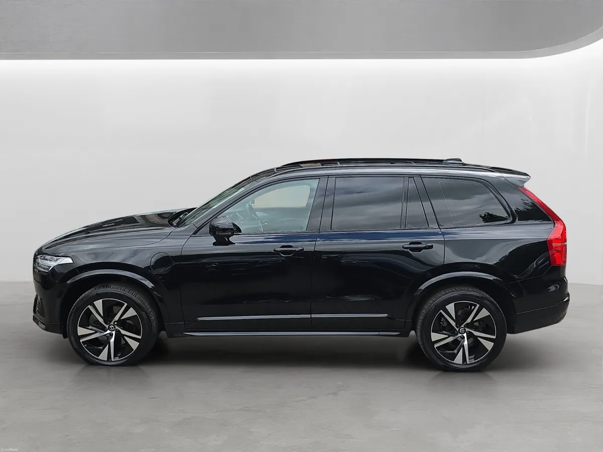 2022 VOLVO XC90 2.0 T8 RECHARGE DARK THEME. - Image 4