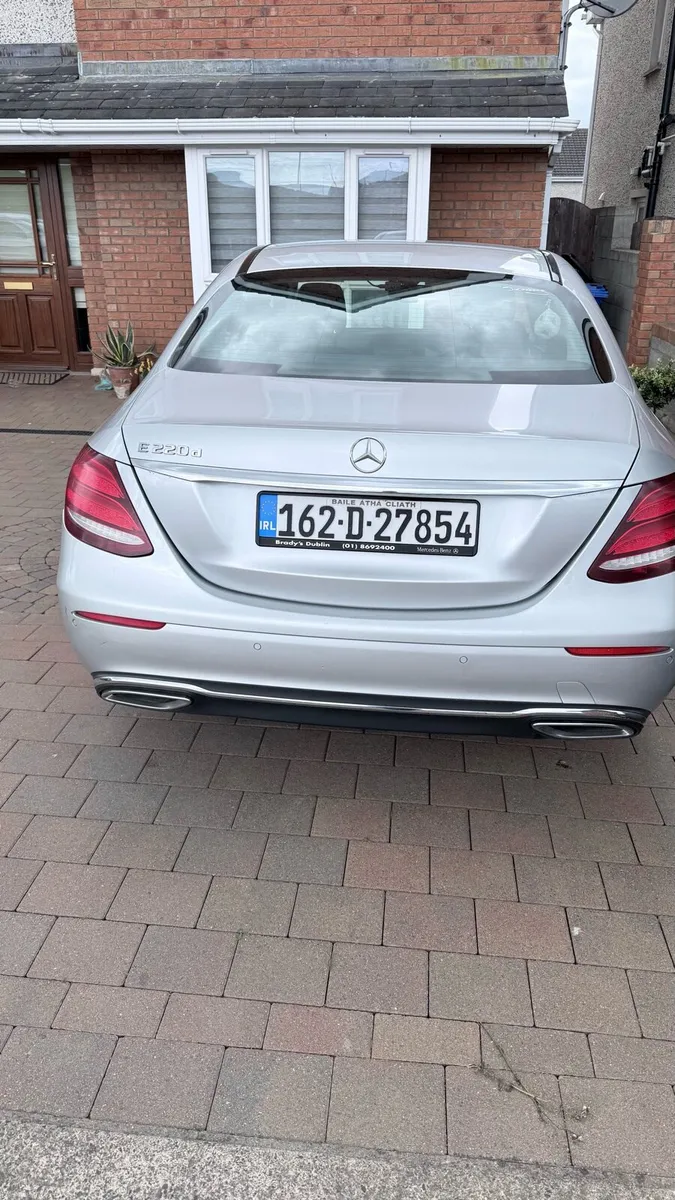 E class Mercedes 220d 2016 new shape model - Image 1