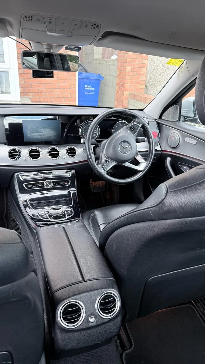 E class Mercedes 220d 2016 new shape model - Image 4