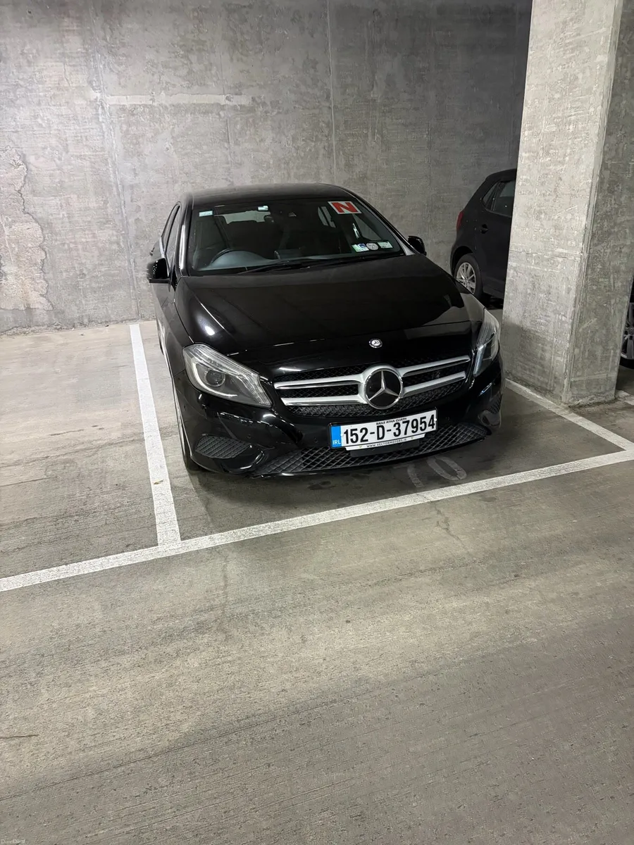 Mercedes Benz a180 2015 Auto - Image 1