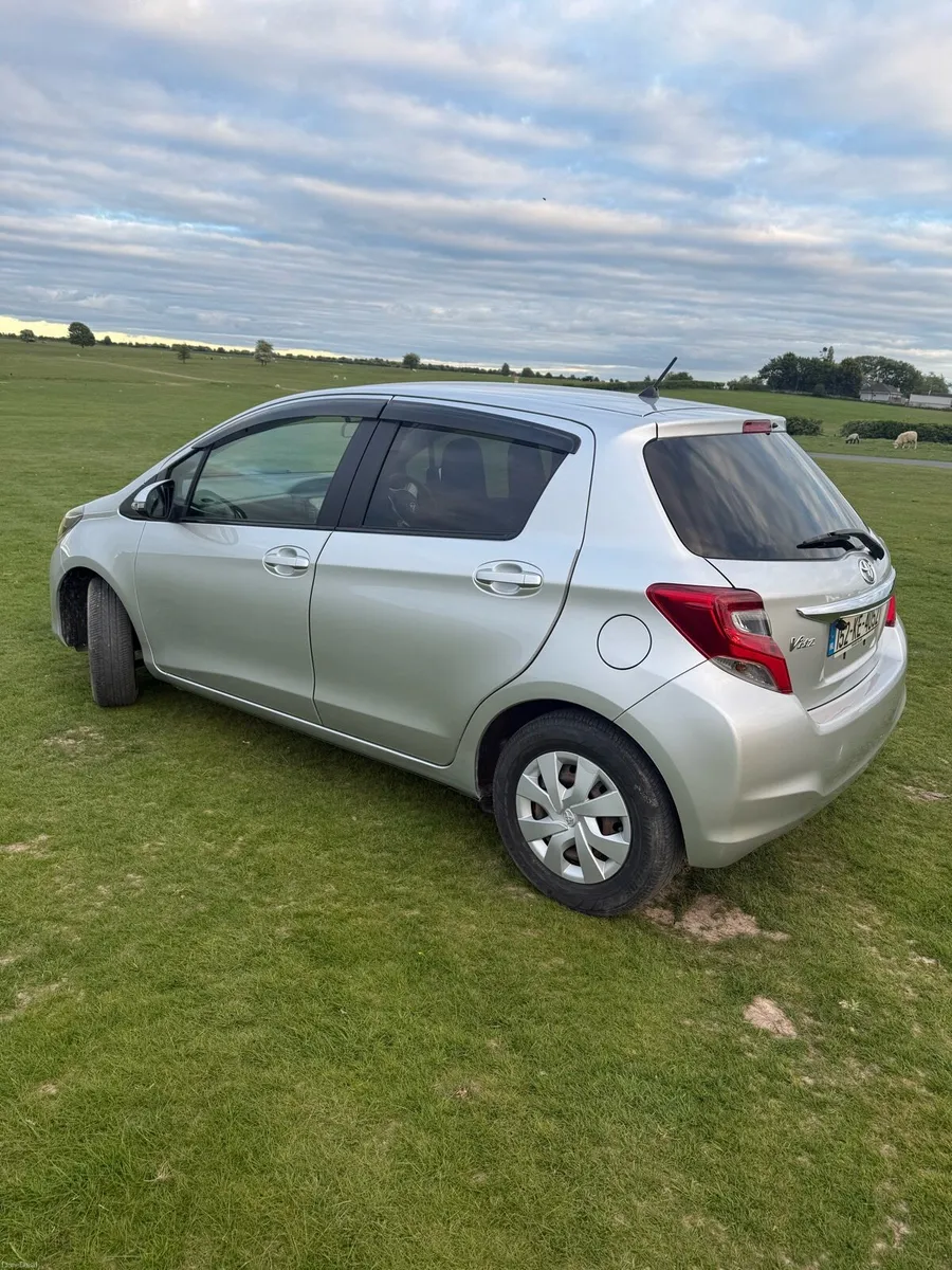 Car - Image 2