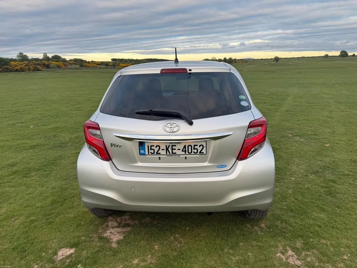 Car - Image 3