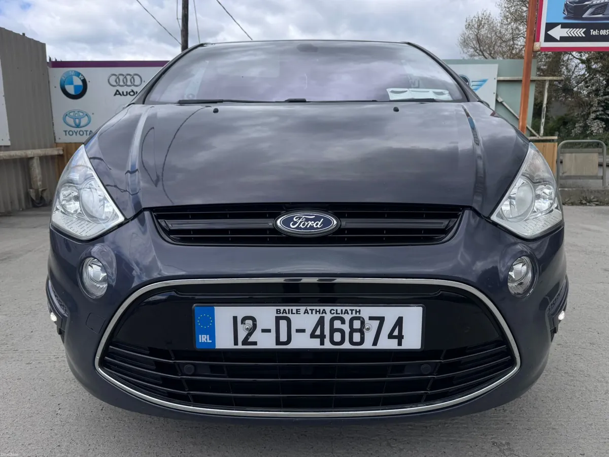 12 Ford S-Max  2.0TDCI 140PS Titanium Low miles - Image 4