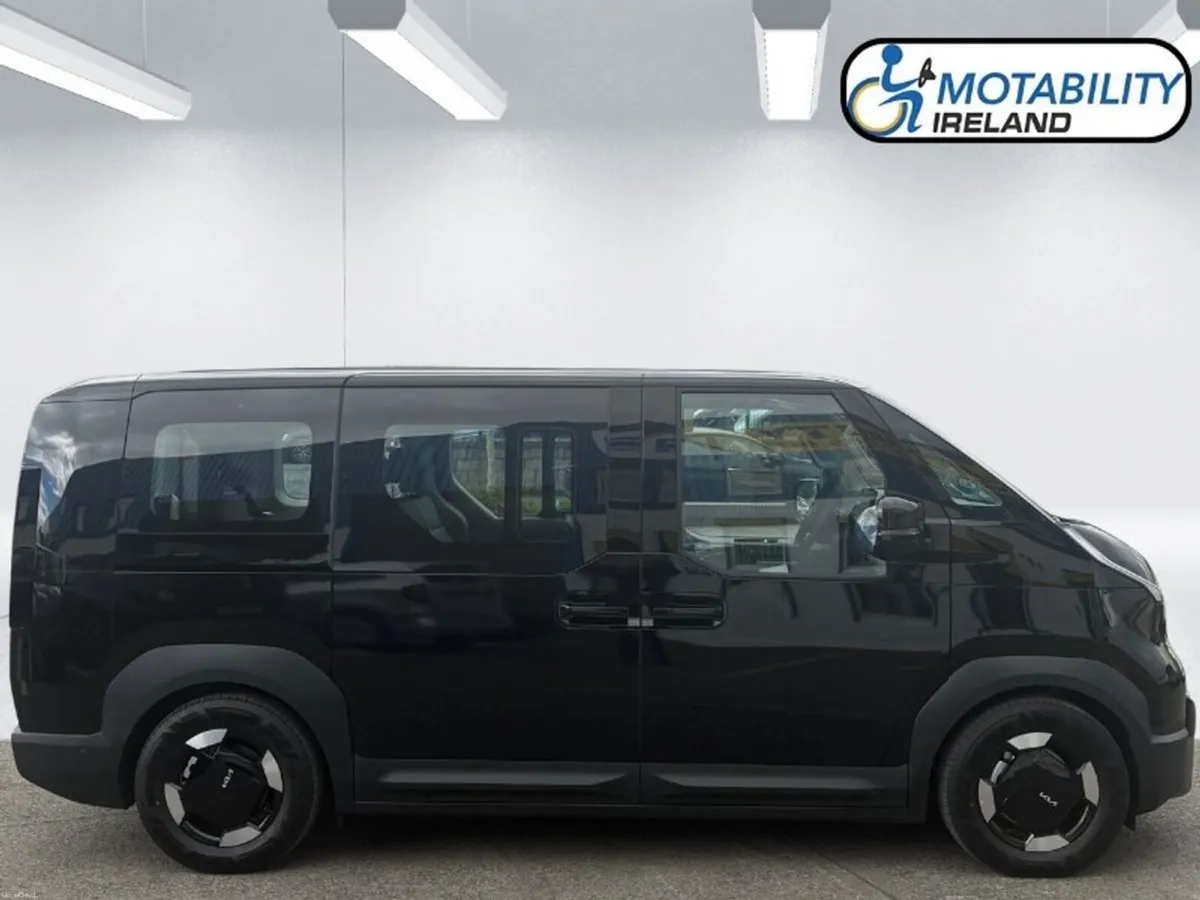 Kia PV5 Fully Electric Wheelchair Accessible Taxi - Image 3