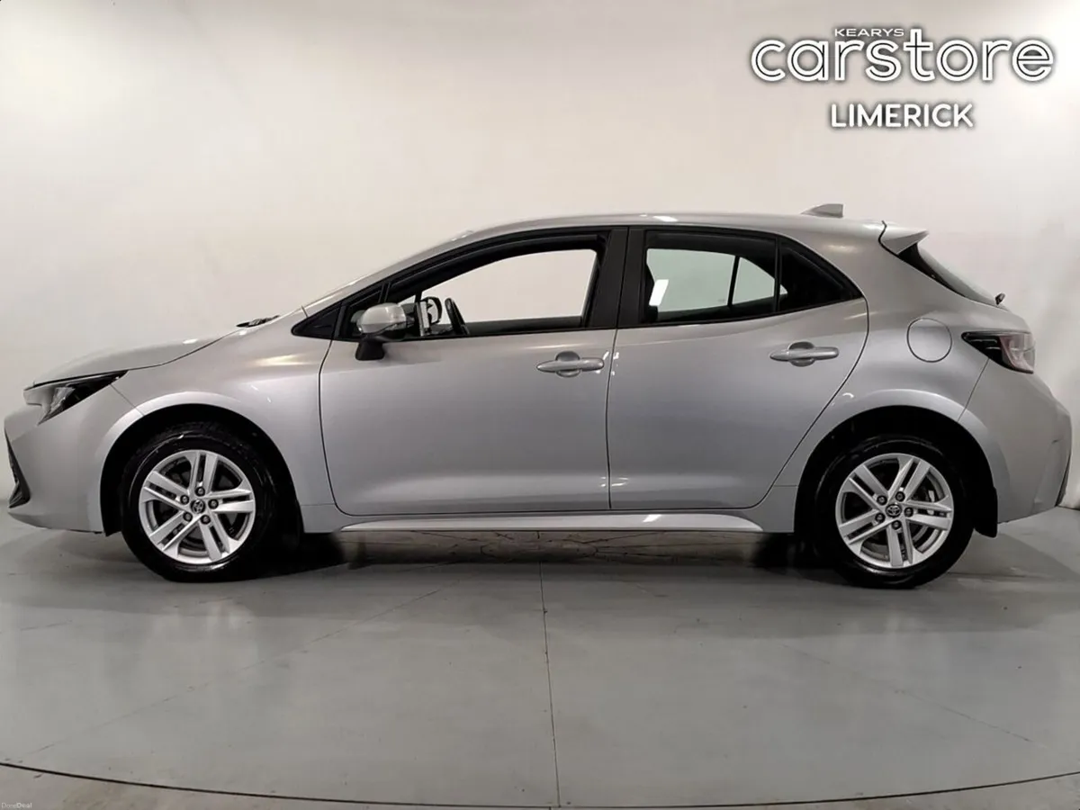 Toyota Corolla 1.8 Hybrid Luna Hatchback - Image 6
