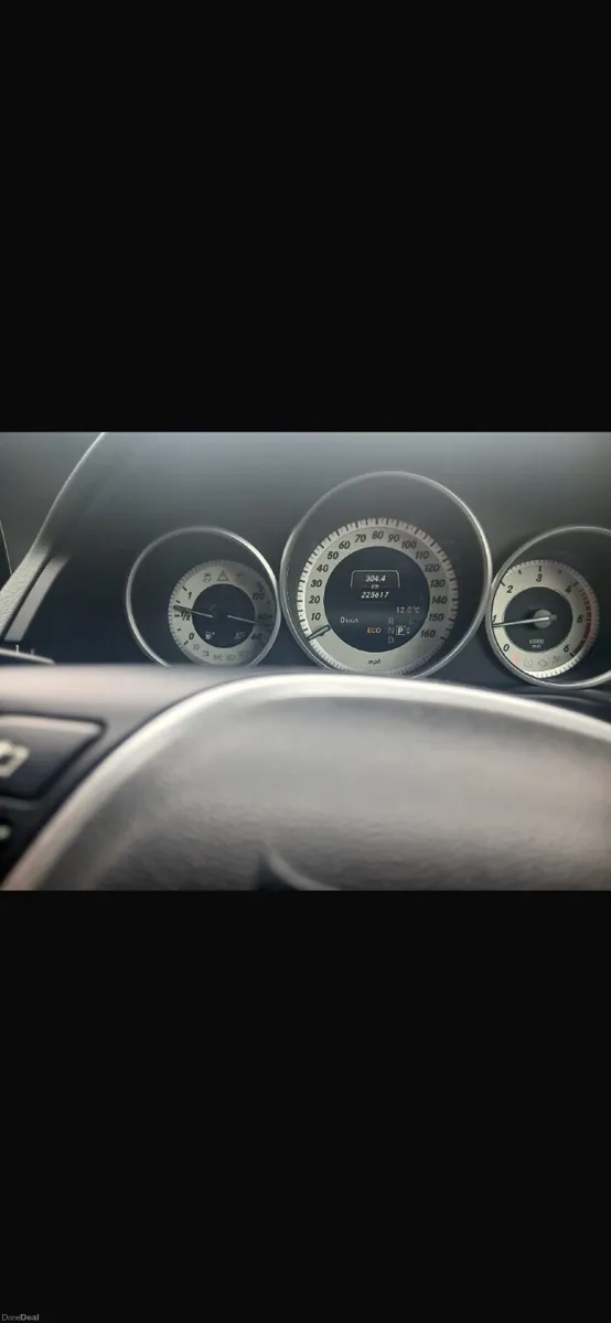 Mercedes-Benz E-Class 2015 - Image 4