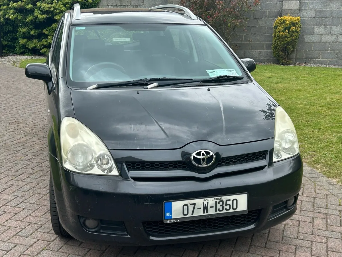 Toyota Corolla Verso 2007 - Image 2