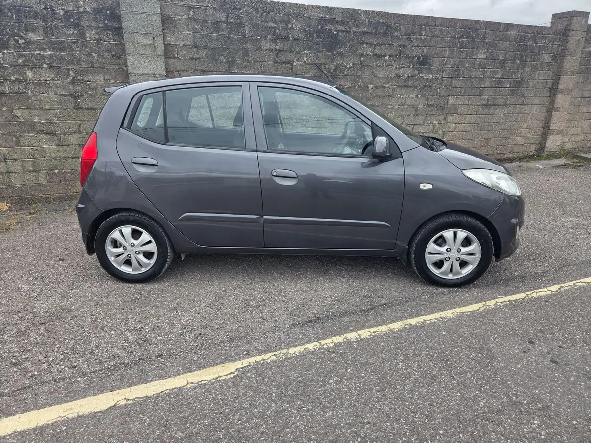 '11 Hyundai i10 **122k** - Image 3