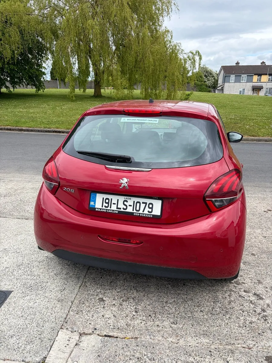 Peugeot 208 - Image 3
