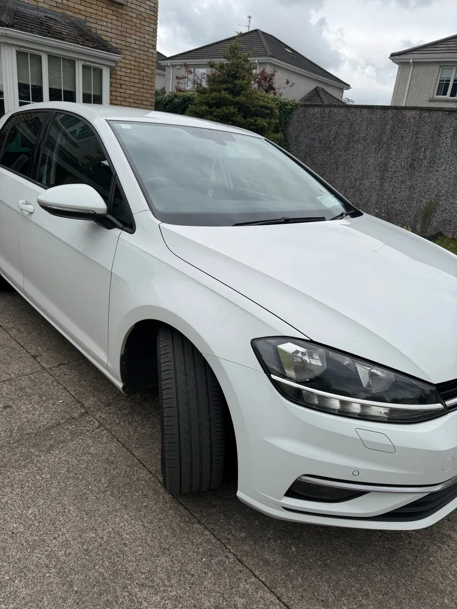 Volkswagen Golf 1.6 TDI Highline - Image 3