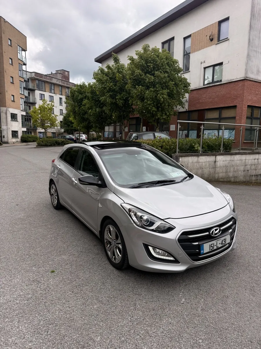 I30 PREMIUM MODEL WITH SUNROOF - Image 1