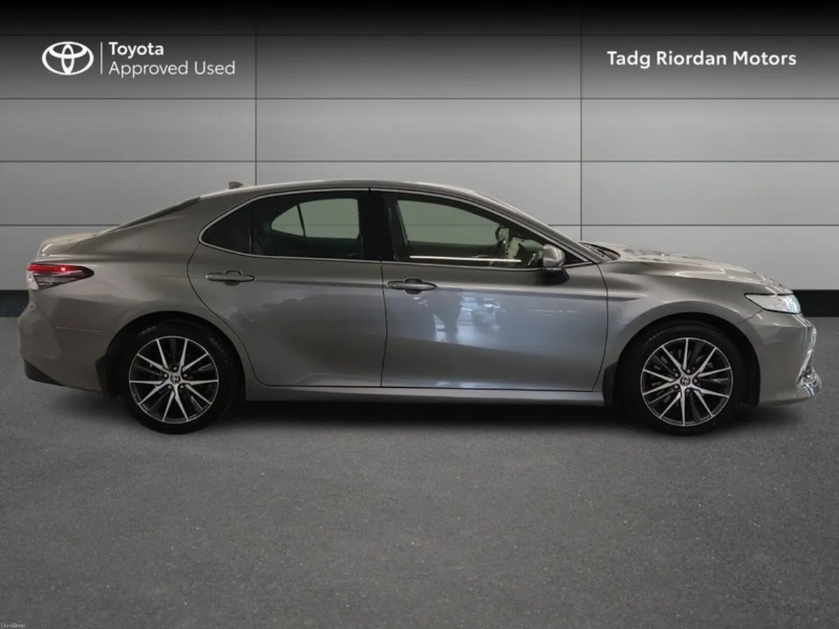 Toyota Camry PLATINUM EDITION 4 - Image 3