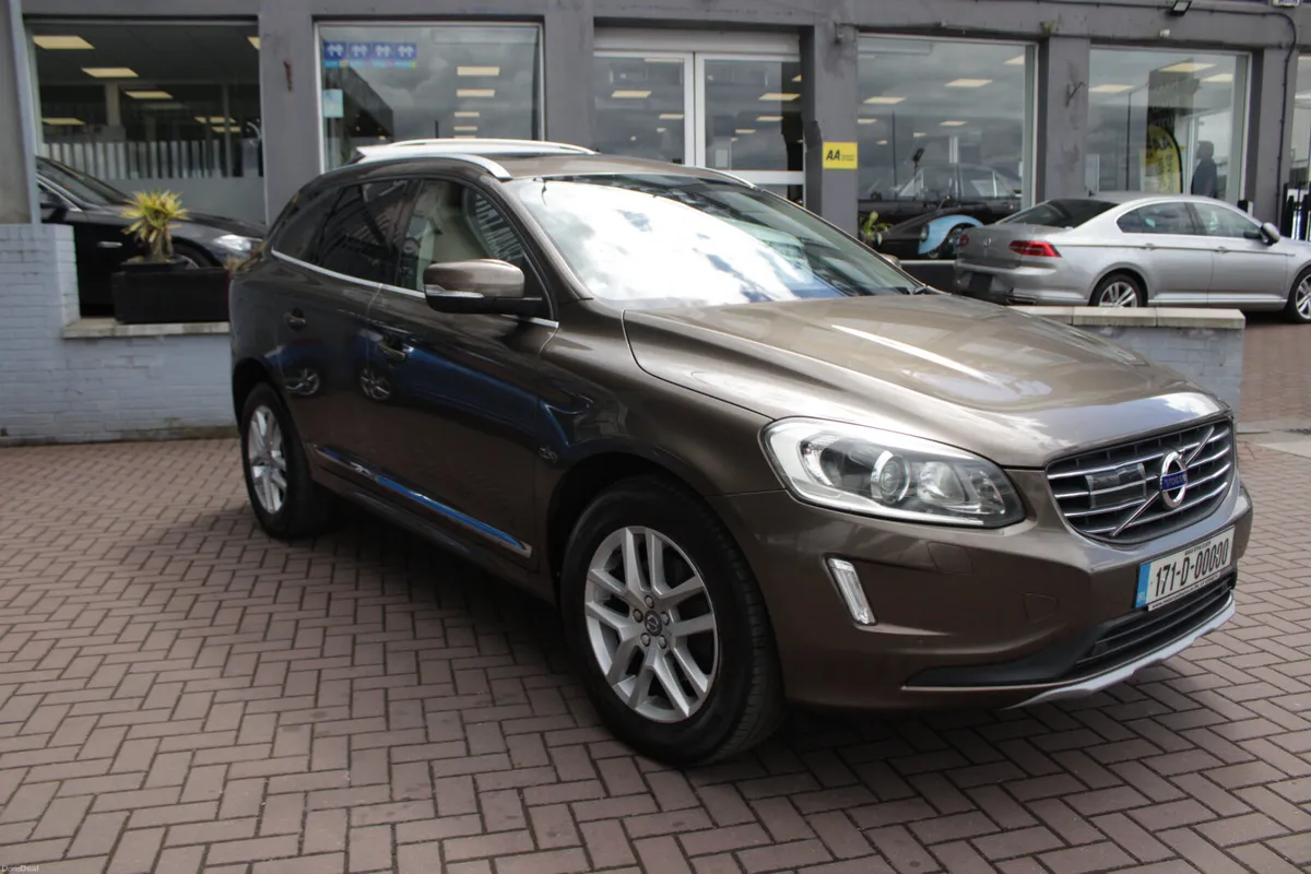 2017 VOLVO XC60 - Image 1