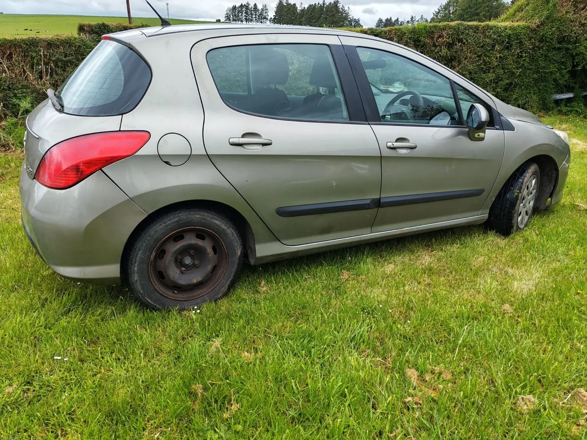 Peugeot 308 2013 - Image 4