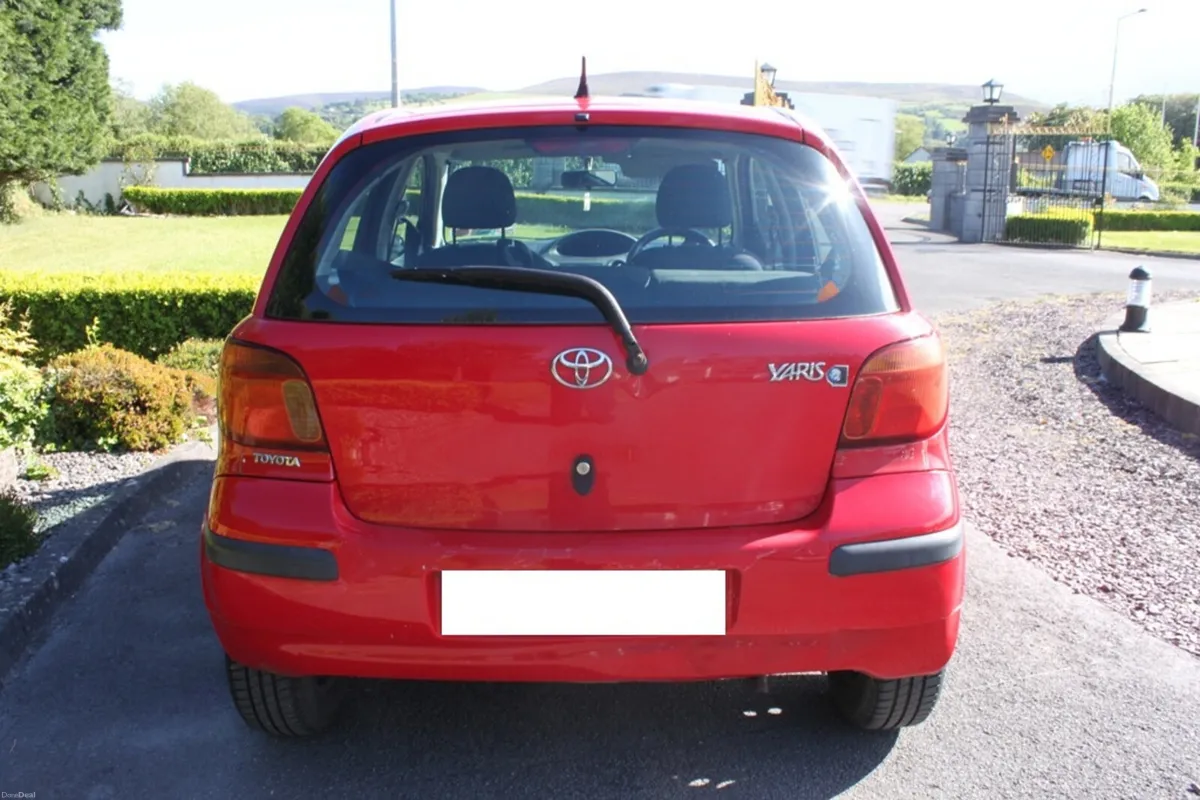 Toyota Yaris 1.0 Terra,  2004 - Image 2