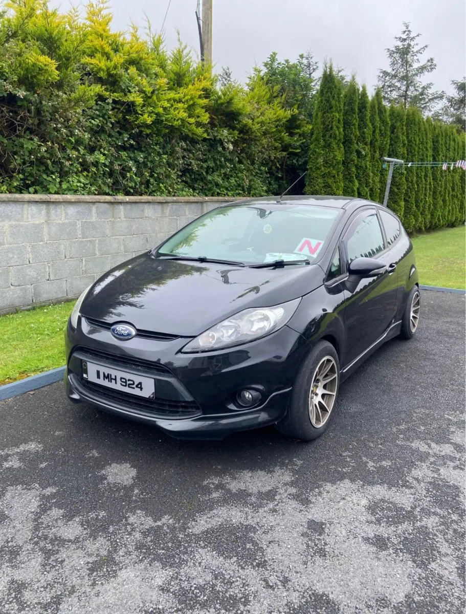 2011 ford fiesta - Image 1