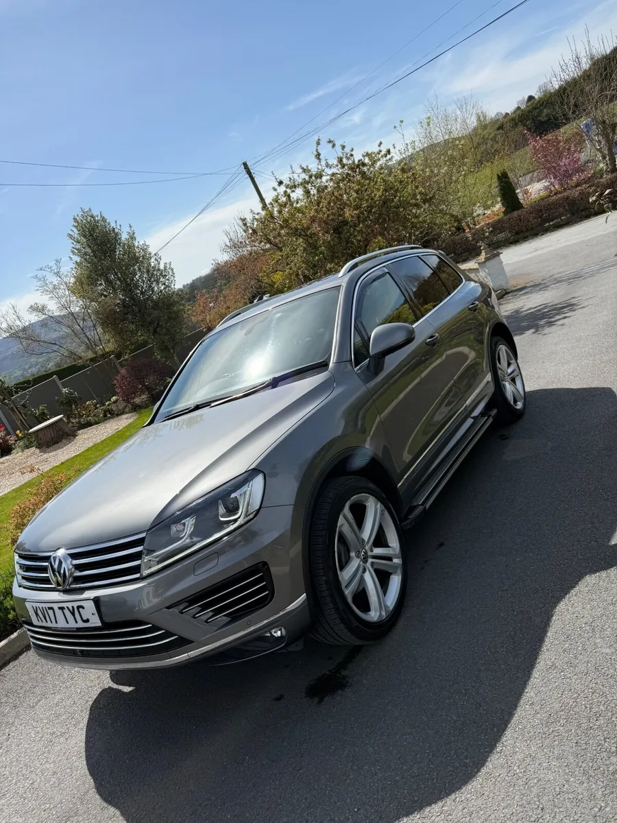 Volkswagen Touareg 2017 - Image 1