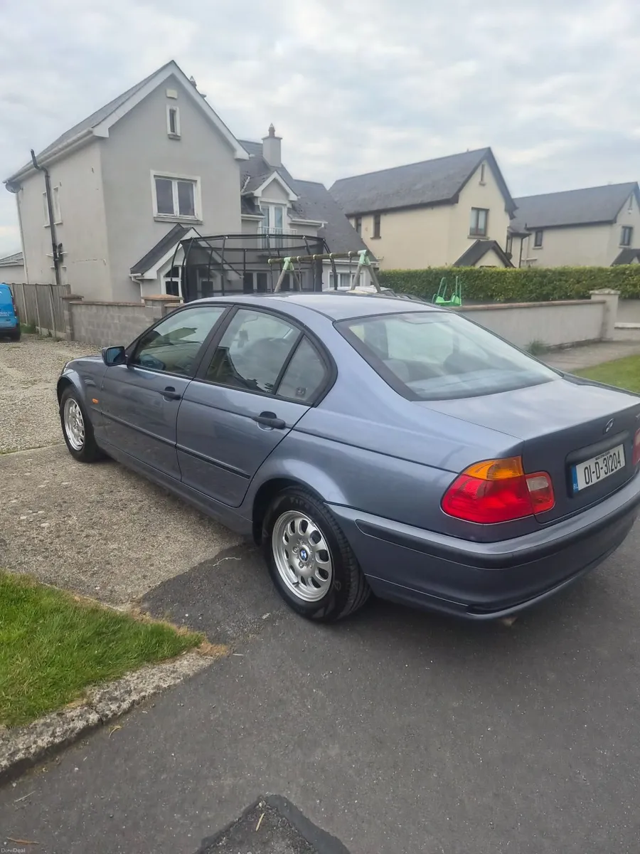 BMW 3-Series 2001 - Image 3