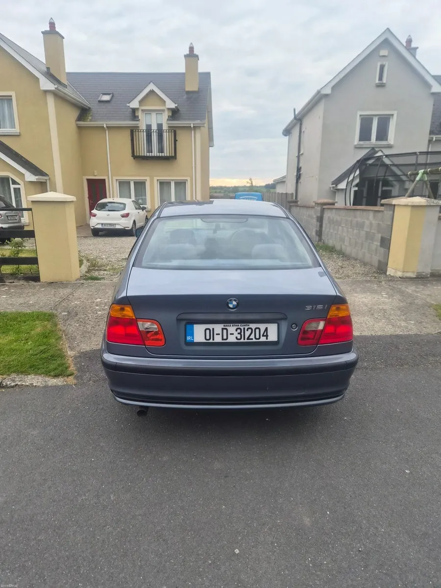 BMW 3-Series 2001 - Image 2