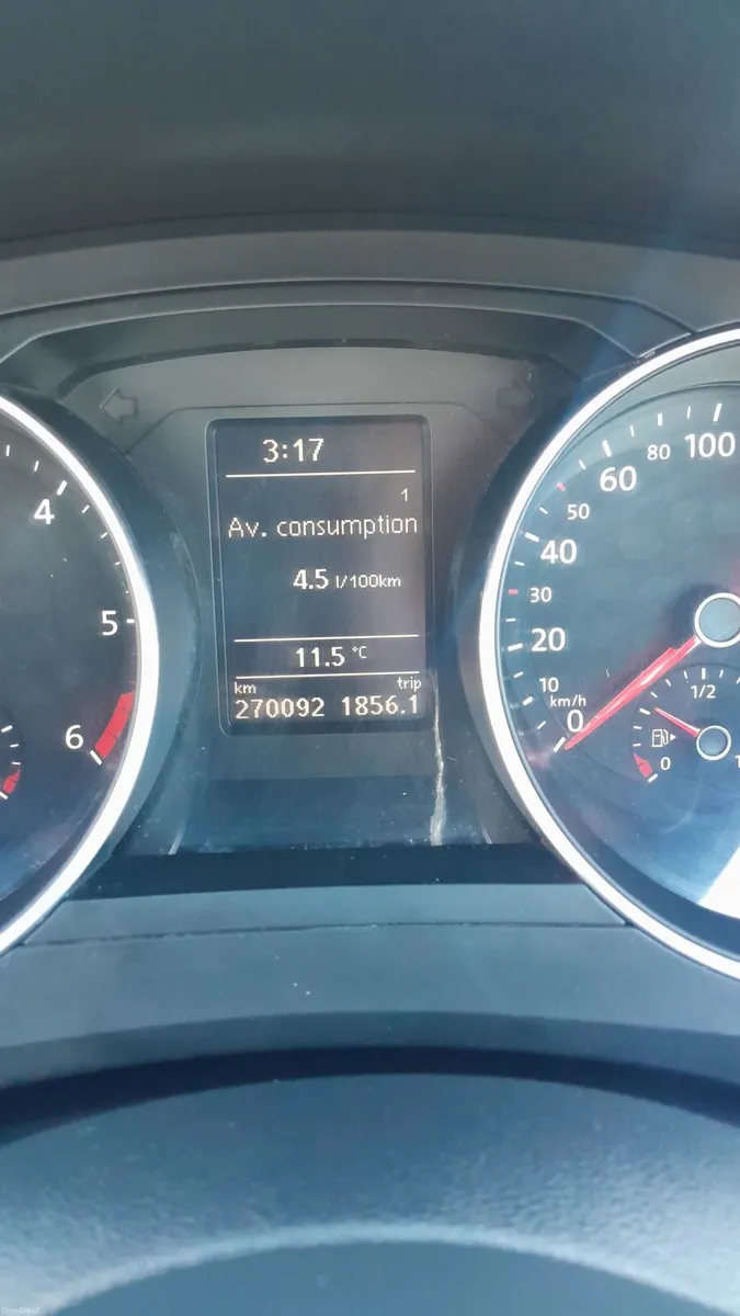 Volkswagen Jetta CL 2.0tdi M5F 110HP 4DR - Image 3