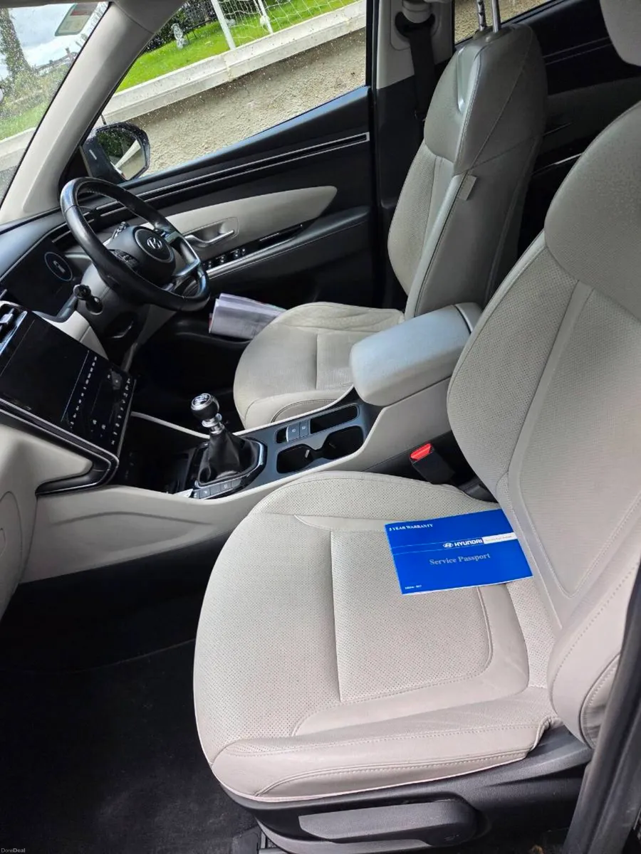 221 HYUNDAI TUCSON EXECUTIVE - Image 2
