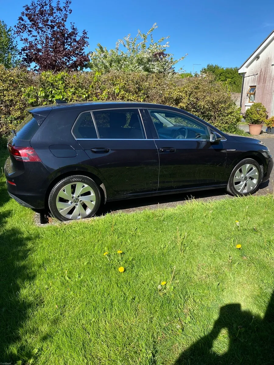 VW Golf Style 2L TDI - Image 2