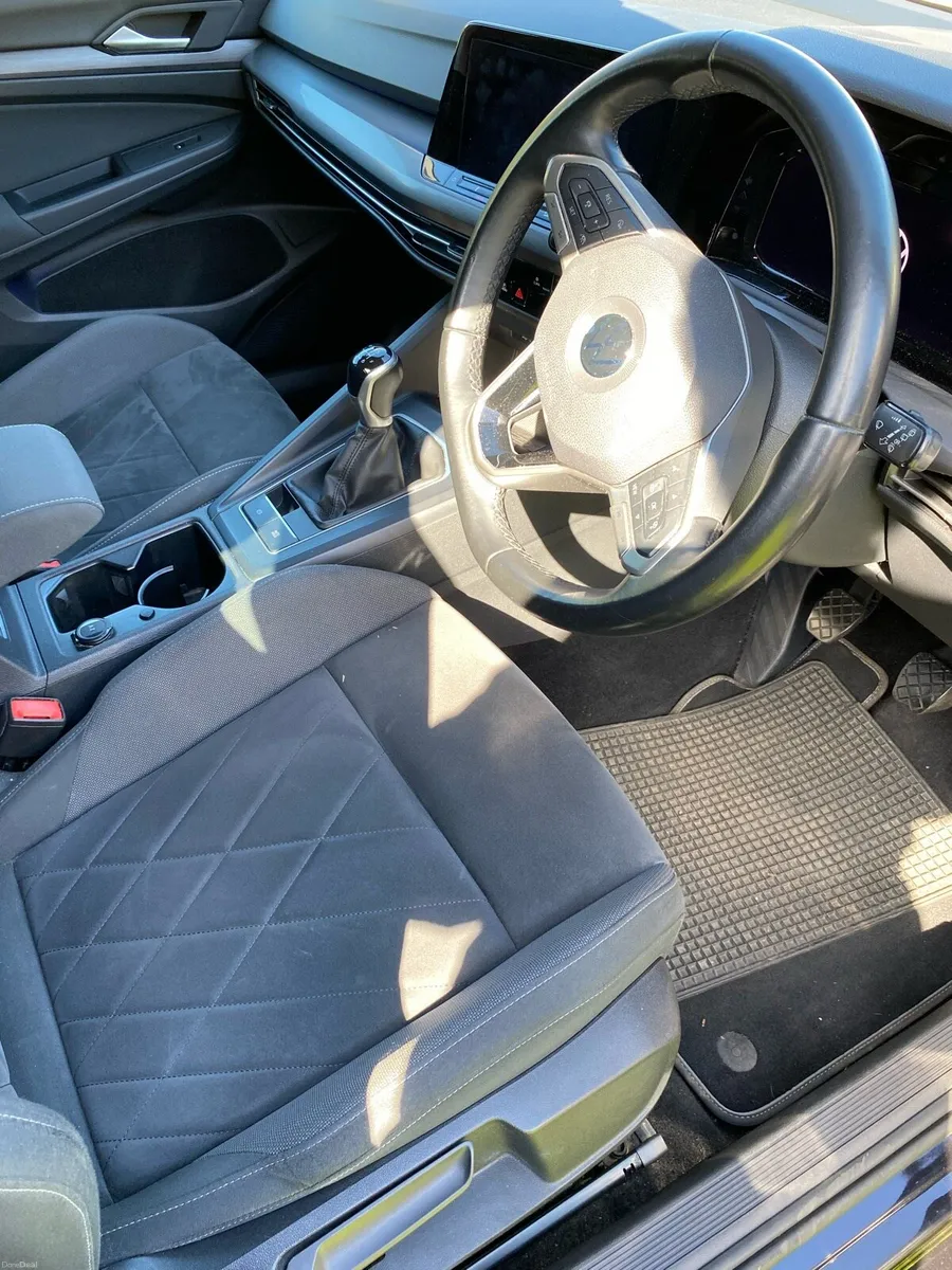 VW Golf Style 2L TDI - Image 6